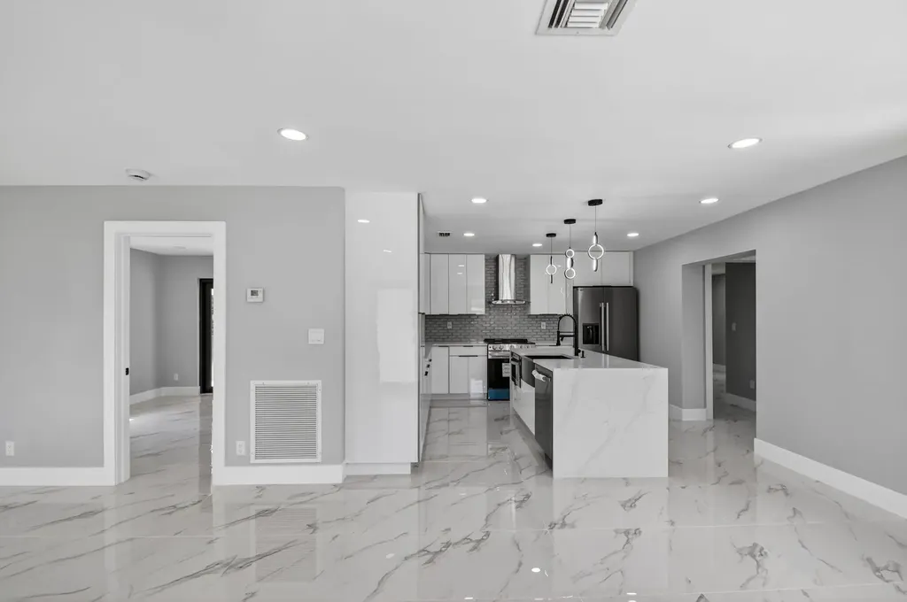 3192 Riddle Road West Palm Beach FL 33406