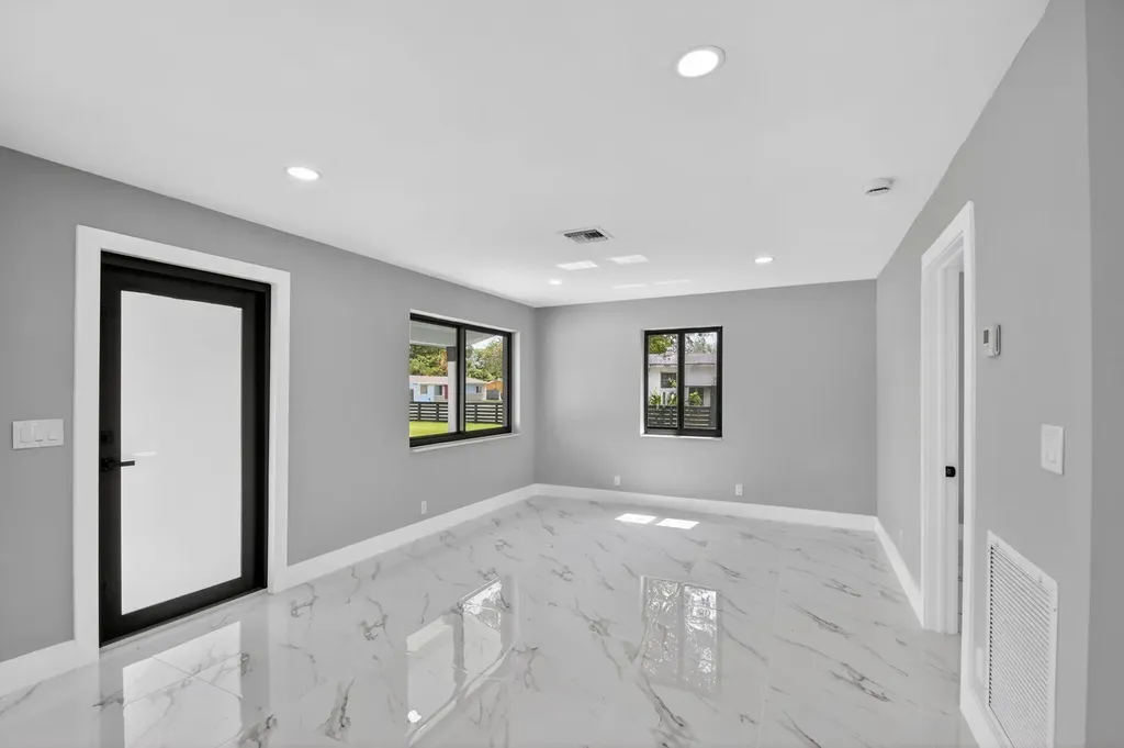 3192 Riddle Road West Palm Beach FL 33406