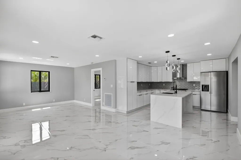 3192 Riddle Road West Palm Beach FL 33406