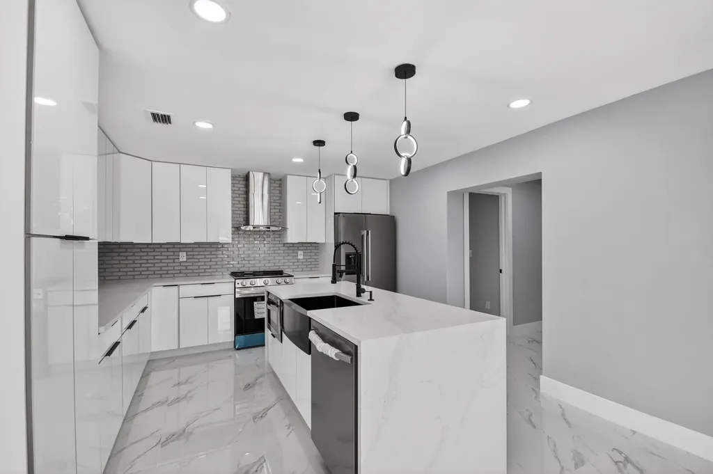 3192 Riddle Road West Palm Beach FL 33406