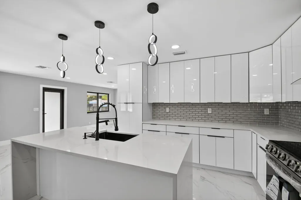3192 Riddle Road West Palm Beach FL 33406