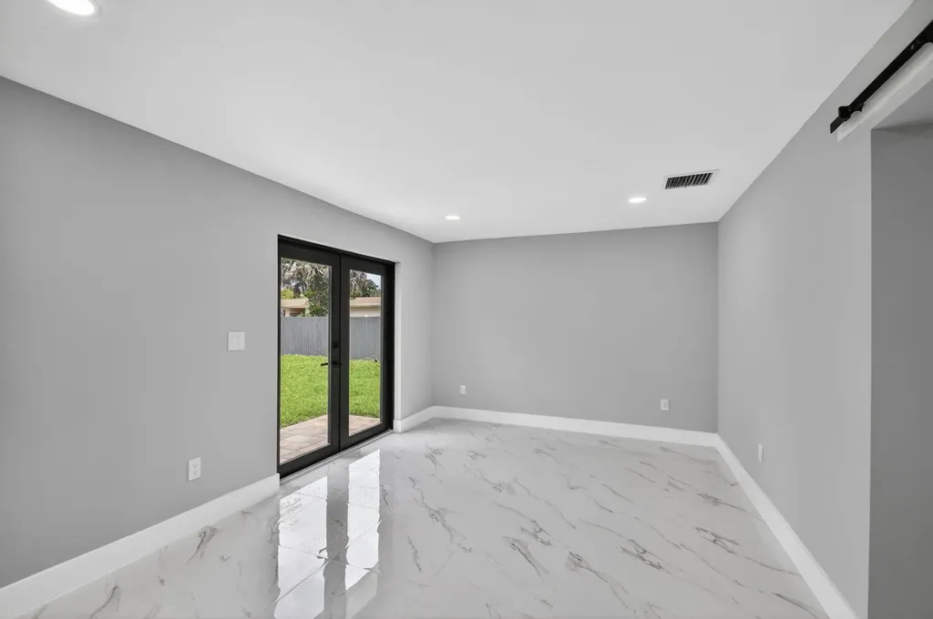 3192 Riddle Road West Palm Beach FL 33406