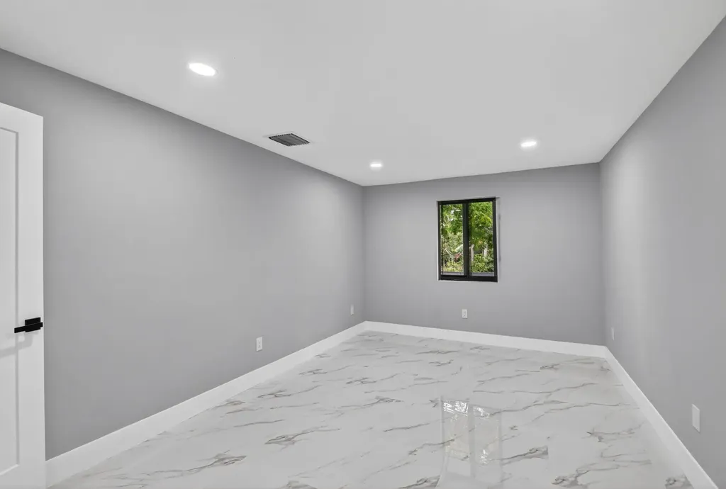 3192 Riddle Road West Palm Beach FL 33406