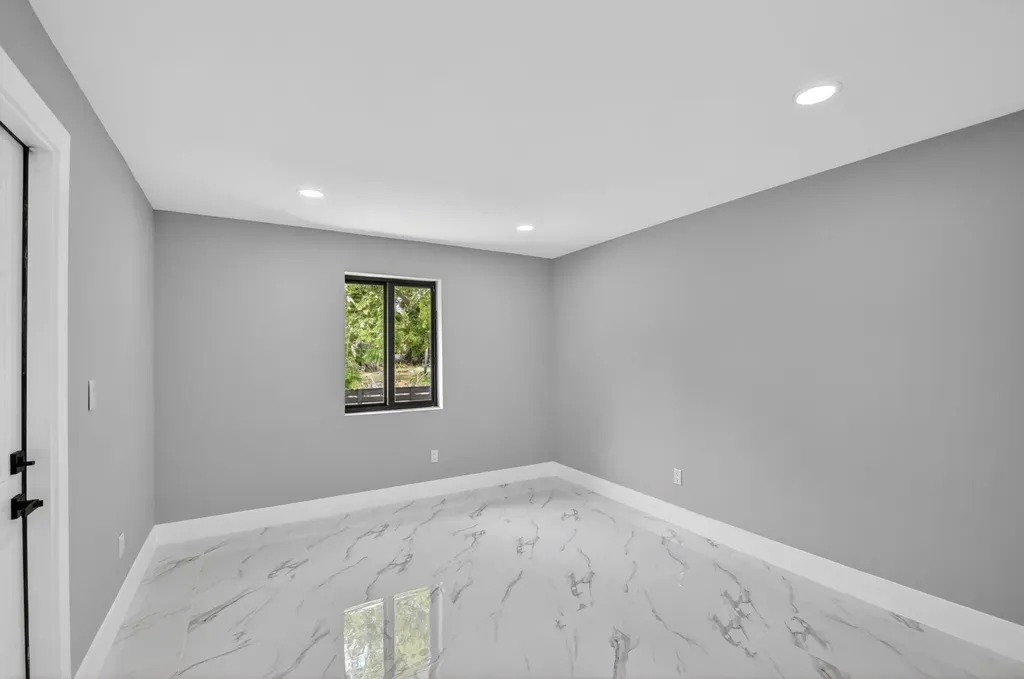 3192 Riddle Road West Palm Beach FL 33406