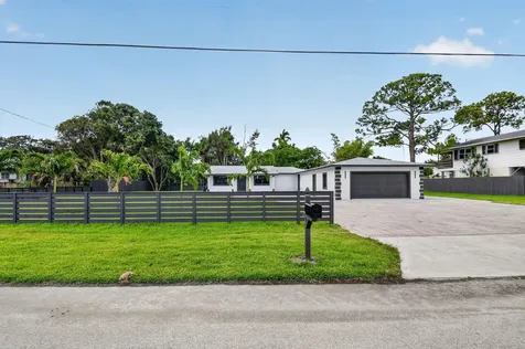 3192 Riddle Road West Palm Beach FL 33406
