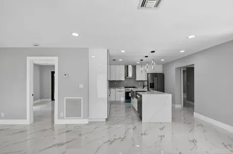 3192 Riddle Road West Palm Beach FL 33406