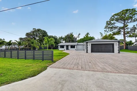 3192 Riddle Road West Palm Beach FL 33406