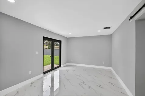 3192 Riddle Road West Palm Beach FL 33406