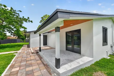 3192 Riddle Road West Palm Beach FL 33406