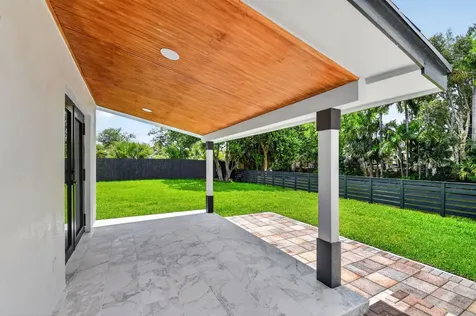 3192 Riddle Road West Palm Beach FL 33406