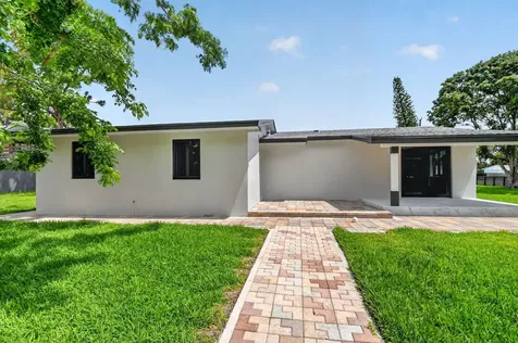 3192 Riddle Road West Palm Beach FL 33406