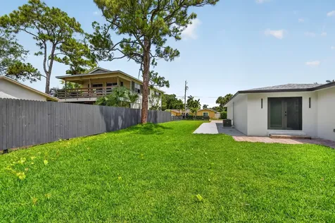 3192 Riddle Road West Palm Beach FL 33406