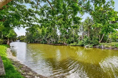 3192 Riddle Road West Palm Beach FL 33406