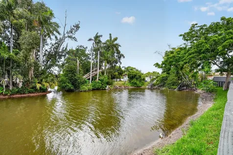 3192 Riddle Road West Palm Beach FL 33406