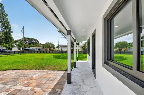 3192 Riddle Road West Palm Beach FL 33406
