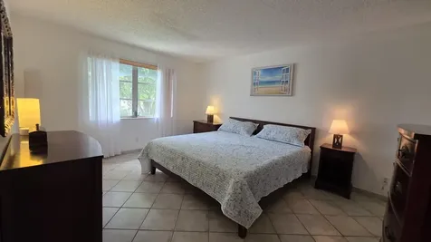 2900 NW 46th Avenue Lauderdale Lakes FL 33313