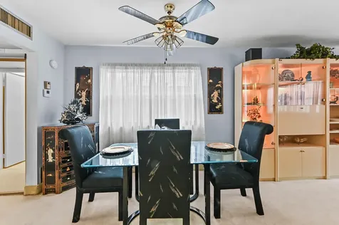 38 Saxony Delray Beach FL 33446