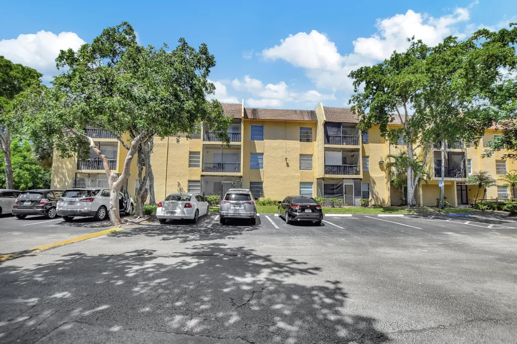 450 NW 20th Street Boca Raton FL 33431