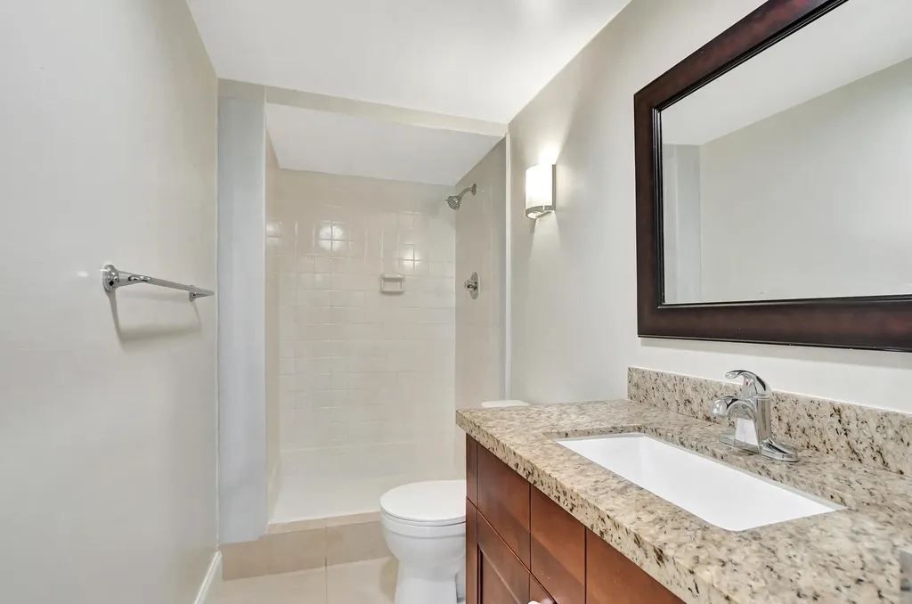 450 NW 20th Street Boca Raton FL 33431