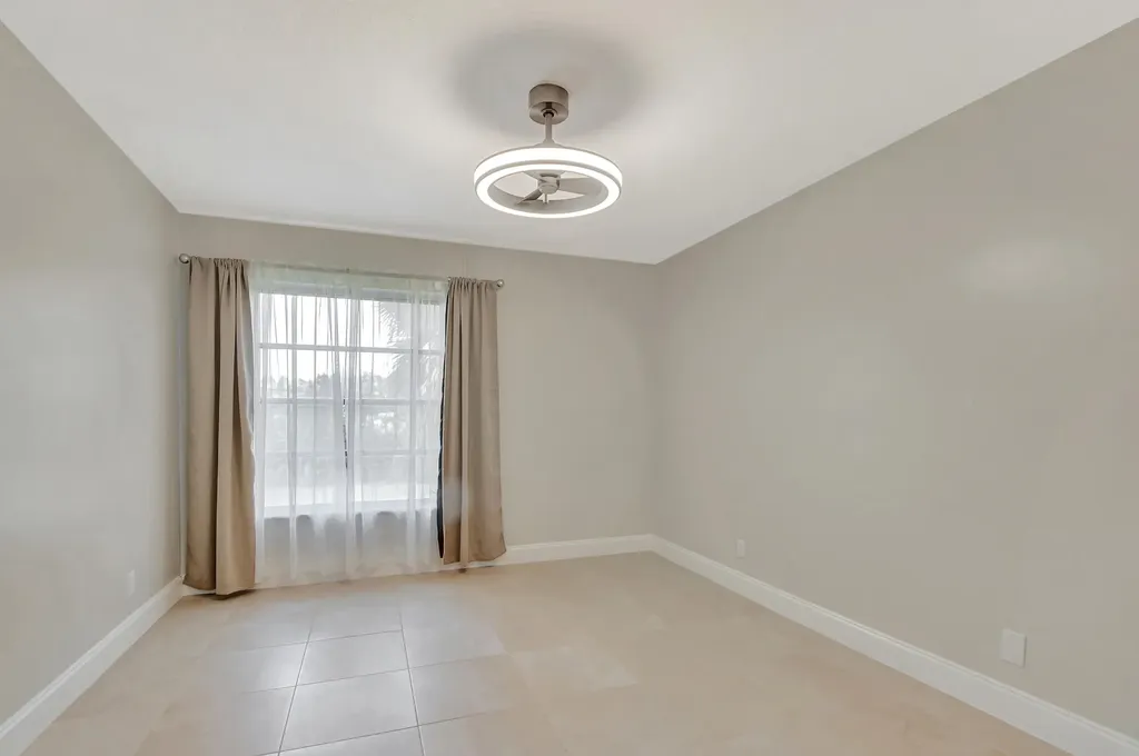 450 NW 20th Street Boca Raton FL 33431