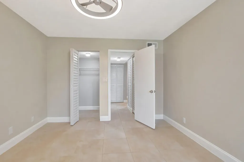 450 NW 20th Street Boca Raton FL 33431