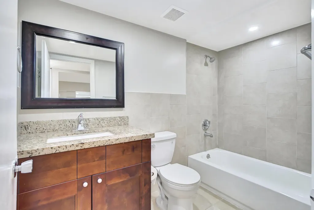 450 NW 20th Street Boca Raton FL 33431
