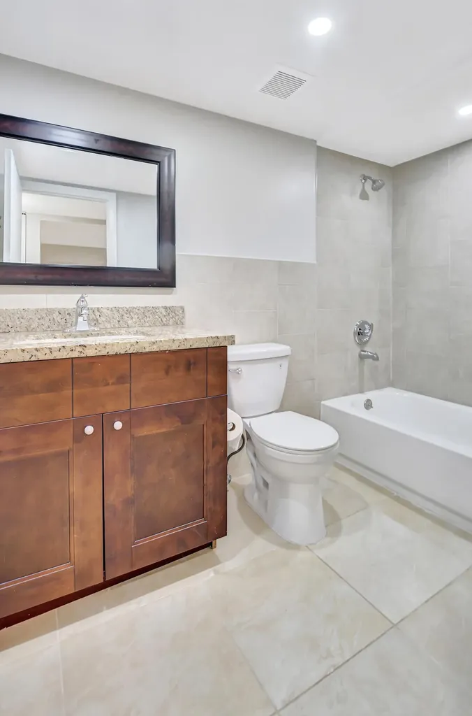 450 NW 20th Street Boca Raton FL 33431
