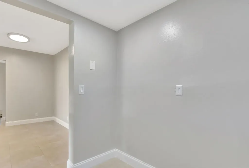 450 NW 20th Street Boca Raton FL 33431