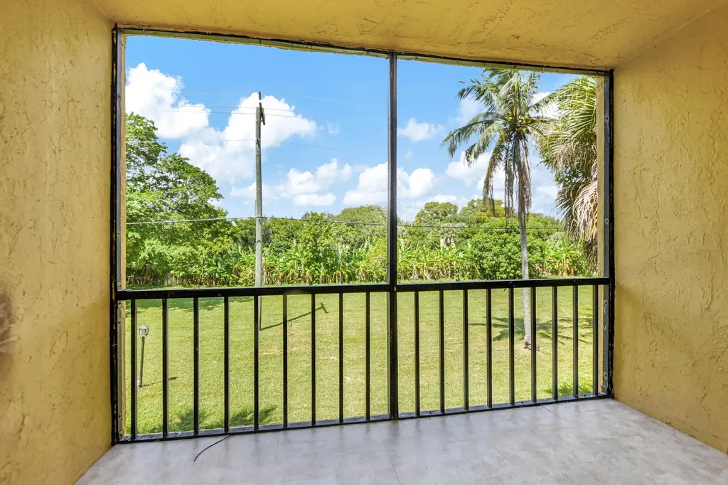 450 NW 20th Street Boca Raton FL 33431
