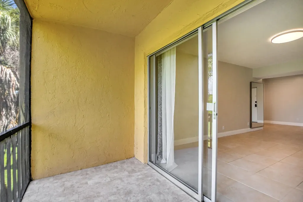 450 NW 20th Street Boca Raton FL 33431