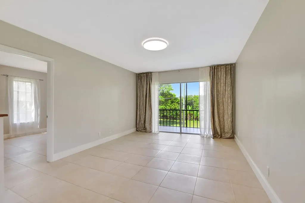 450 NW 20th Street Boca Raton FL 33431