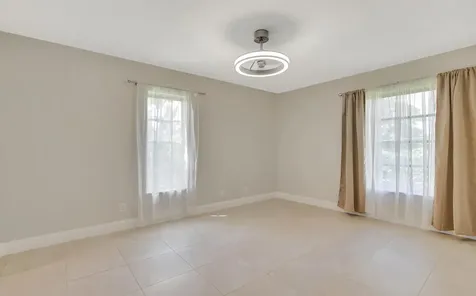 450 NW 20th Street Boca Raton FL 33431