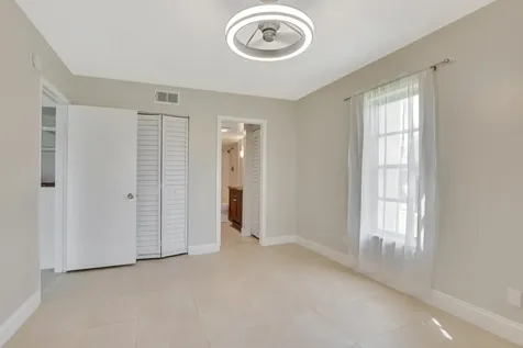 450 NW 20th Street Boca Raton FL 33431