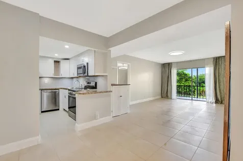 450 NW 20th Street Boca Raton FL 33431