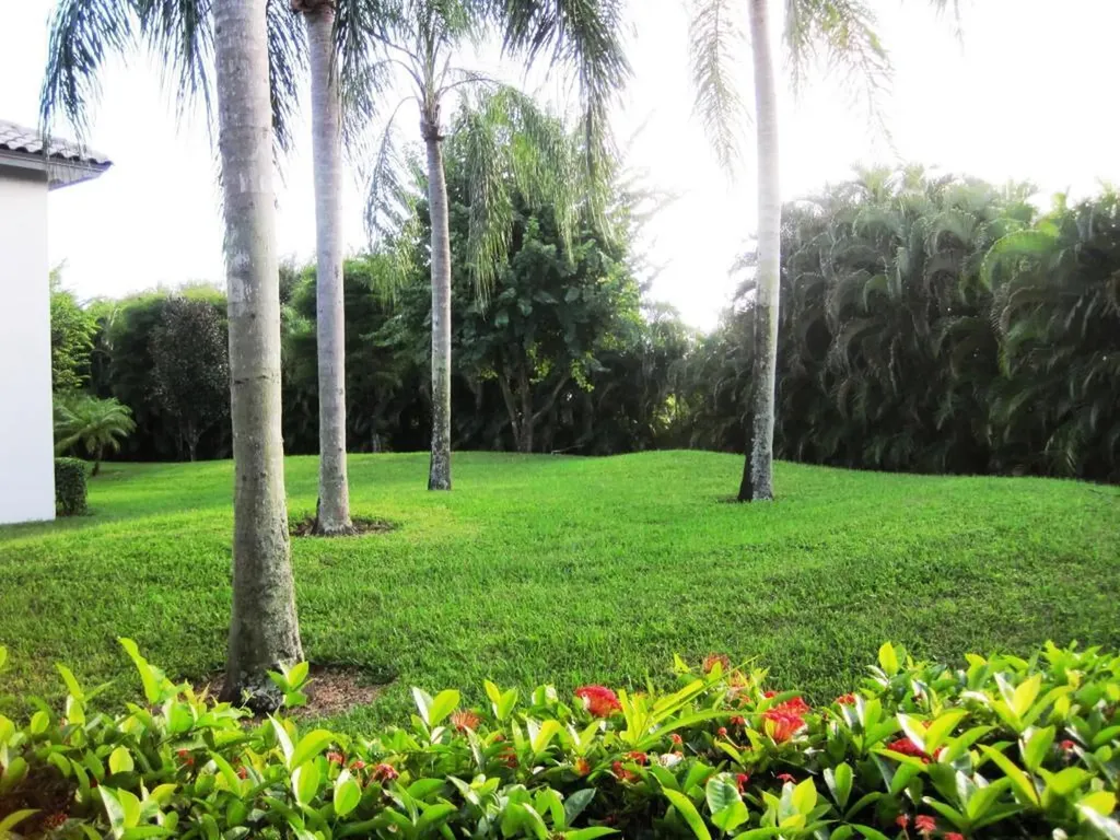 11706 Briarwood Circle Boynton Beach FL 33437