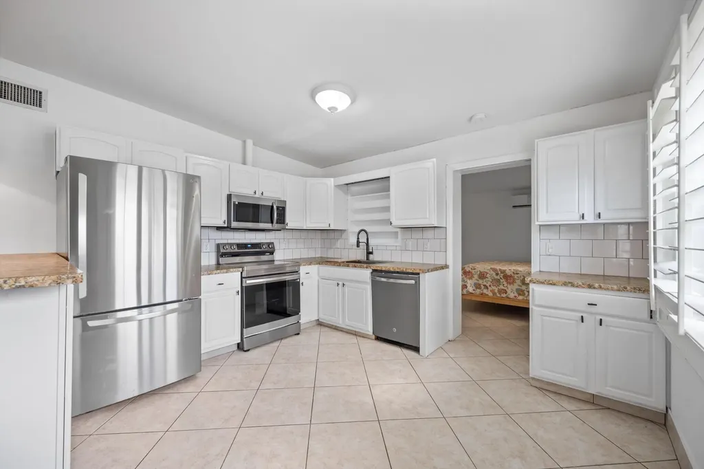 2179 Pepper Road West Palm Beach FL 33415