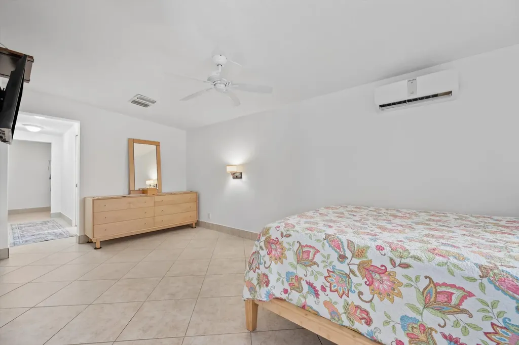 2179 Pepper Road West Palm Beach FL 33415
