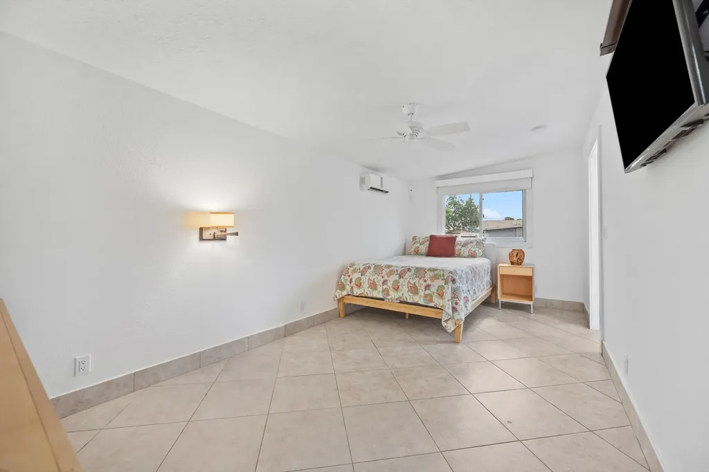2179 Pepper Road West Palm Beach FL 33415