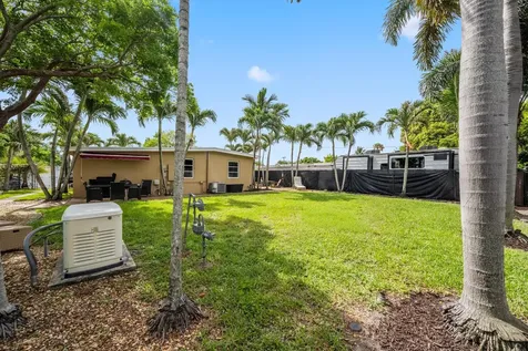 2179 Pepper Road West Palm Beach FL 33415