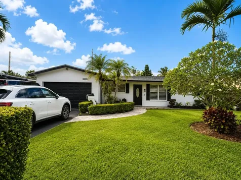 2711 Arthur Street Hollywood FL 33020