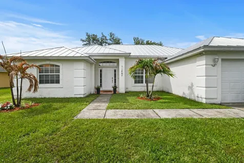 1467 SW Dimperio Avenue Port St Lucie FL 34953