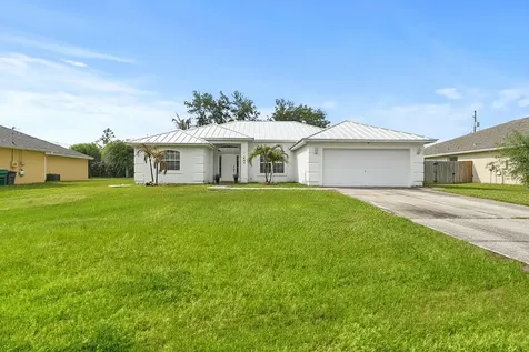 1467 SW Dimperio Avenue Port St Lucie FL 34953