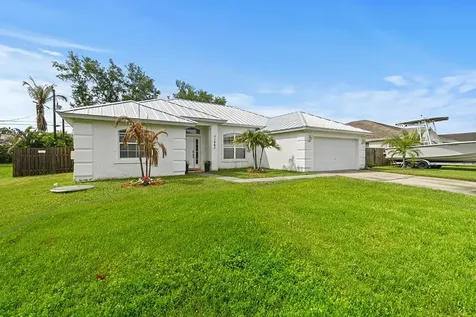 1467 SW Dimperio Avenue Port St Lucie FL 34953