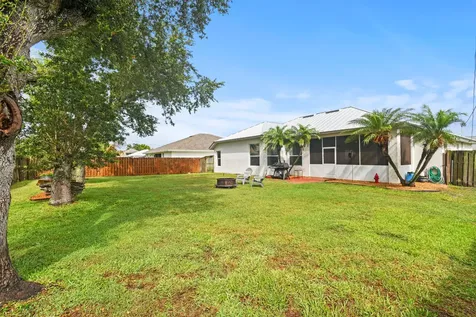 1467 SW Dimperio Avenue Port St Lucie FL 34953