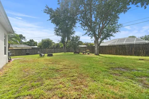 1467 SW Dimperio Avenue Port St Lucie FL 34953