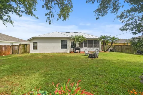 1467 SW Dimperio Avenue Port St Lucie FL 34953
