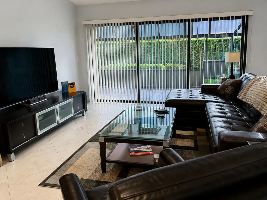6850 NW 2nd Avenue Boca Raton FL 33487