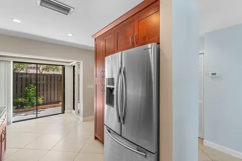 6850 NW 2nd Avenue Boca Raton FL 33487