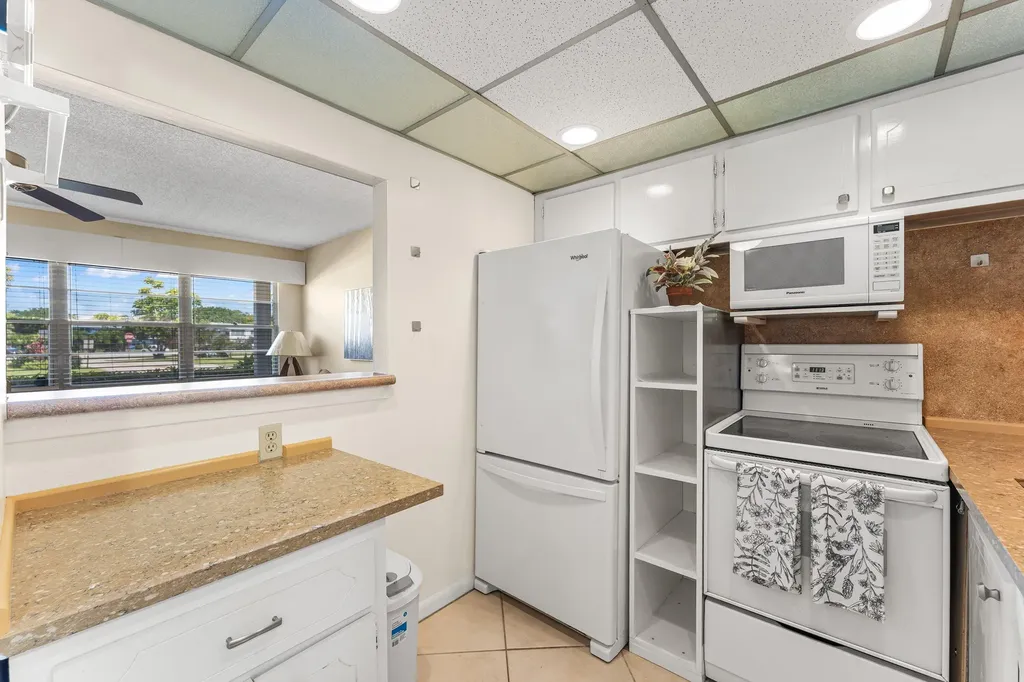 1017 Harwood C Deerfield Beach FL 33442