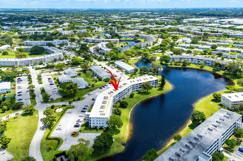 1017 Harwood C Deerfield Beach FL 33442
